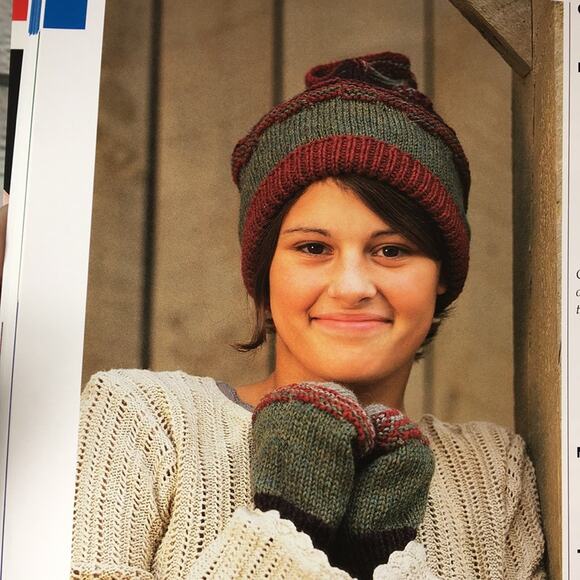 3 Knitting Books 101 Knitting-To-Go Projects, Basic Knitting, Knitting with Bits - Picture 6 of 16